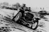 1911 ben rendeztk meg elszr az indianapolisi tszz mrfldes versenyt itt debtlt az els pace car vagyis felvezet aut is Carl G Fisher az Indianapolis Motor Speedway alaptja az autverseny e