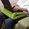 Dinamikus formj laptop tart prna sznes trendi huzatban A prna fenntartja a laptop szellzst valamint knyelmes pozcit biztost a kznek a billentyzet kezelshez A
